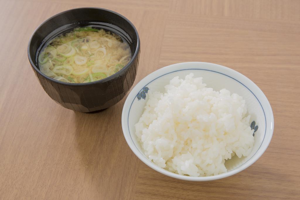 Route-inn Ekihigashi 酒店